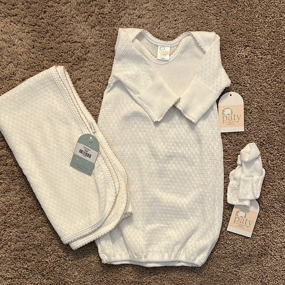 Paty White Baby Outfit Set